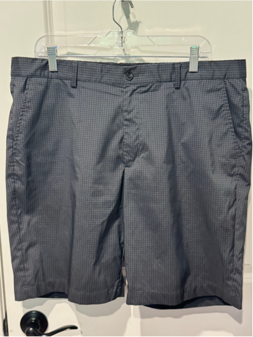Men's Greg Norman Flat Front Stretch Shorts Waist 38 Grey Black Checkered